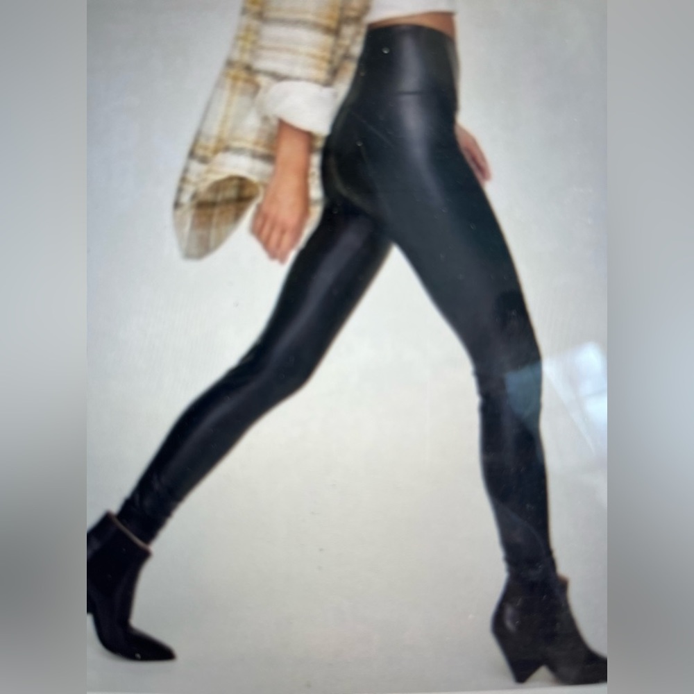 7 for mankind faux leather leggings size medium